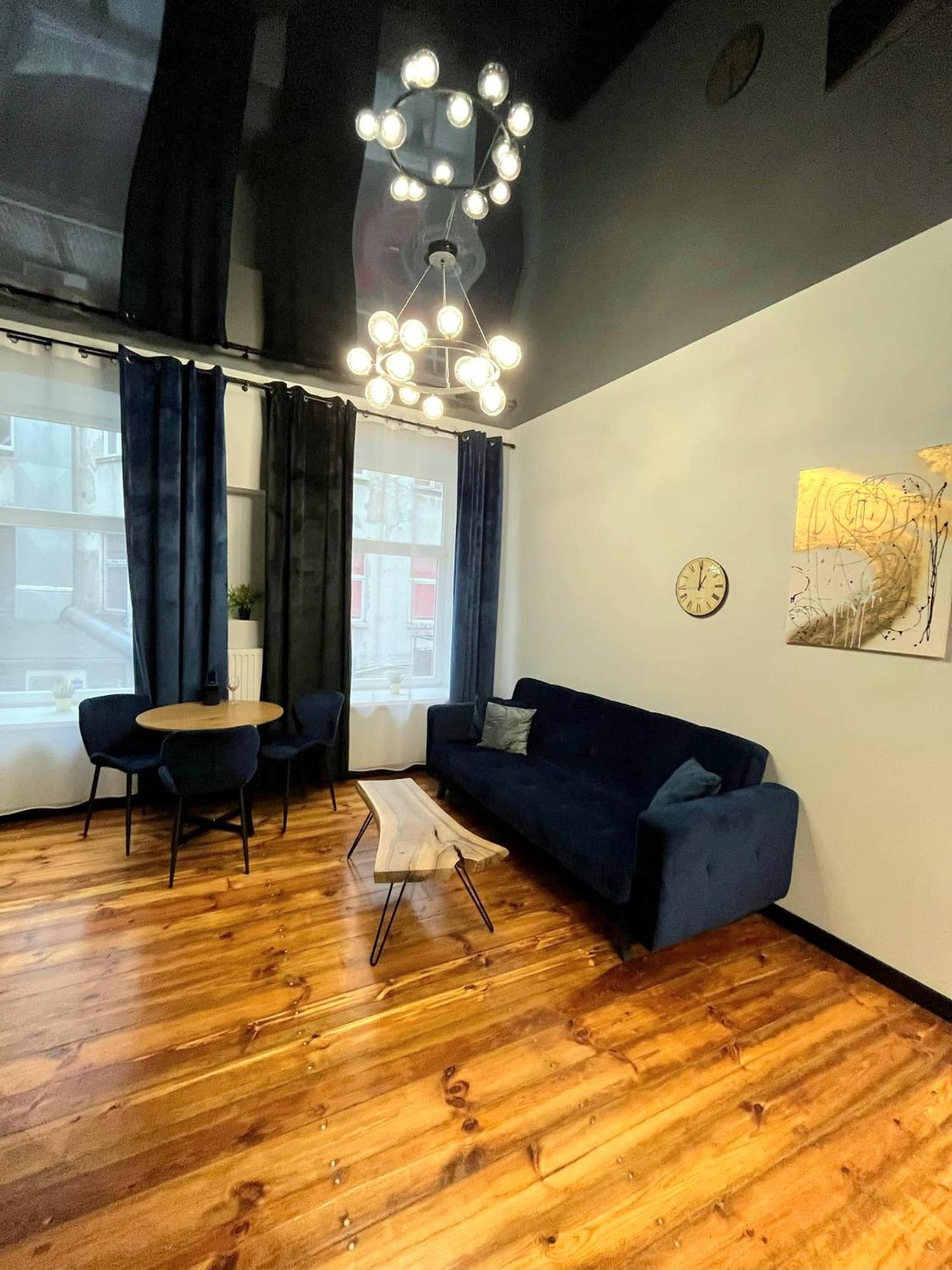 Hola Apartamenty Piotrkowska وودج المظهر الخارجي الصورة