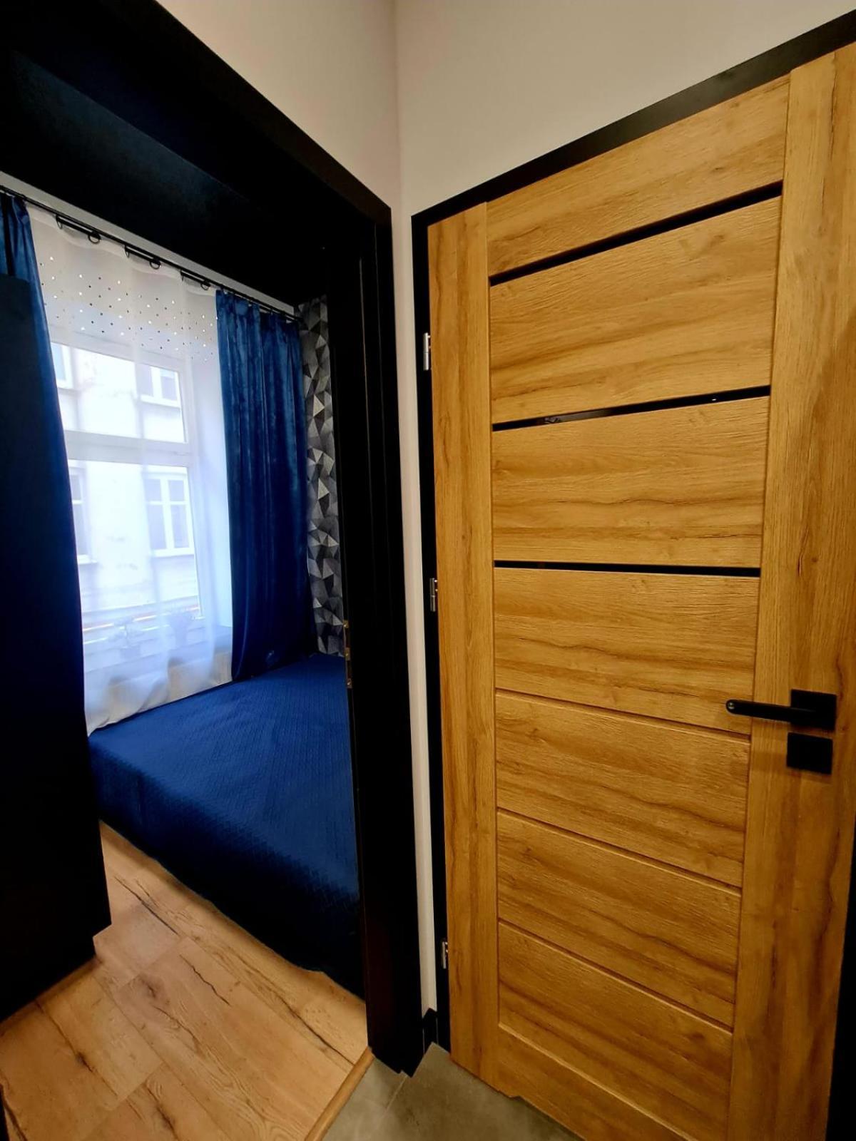 Hola Apartamenty Piotrkowska وودج المظهر الخارجي الصورة